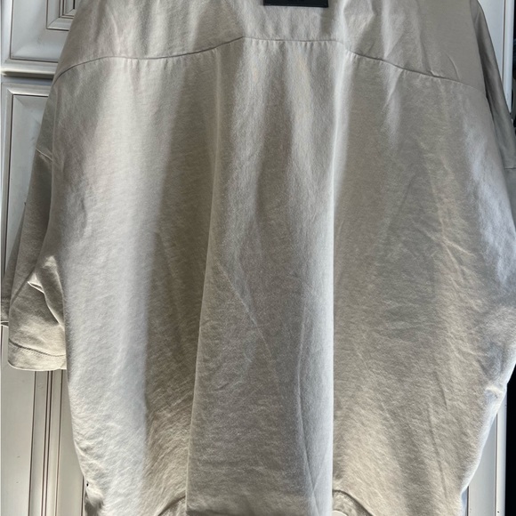 Fear of God Essentials Women's Football 77 T-shirt Wheat L - Picture 11 of 15